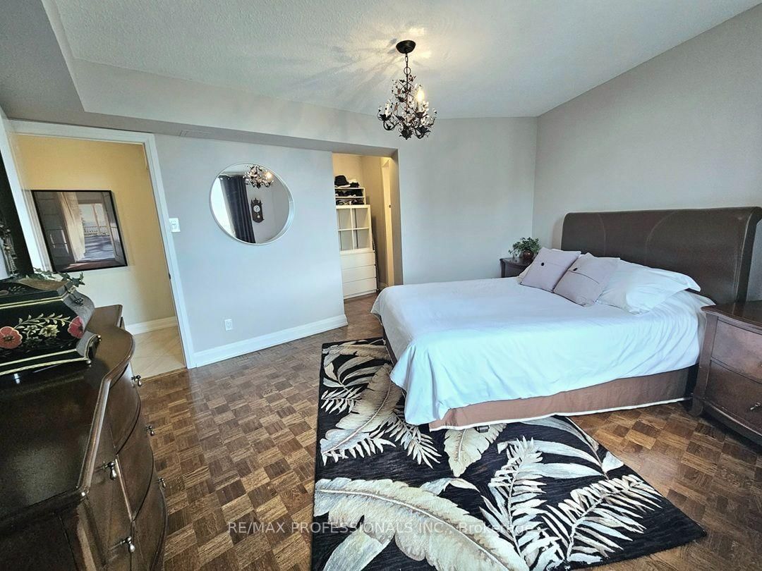 300 Mill Road • #E41 • Toronto, ON photo 19