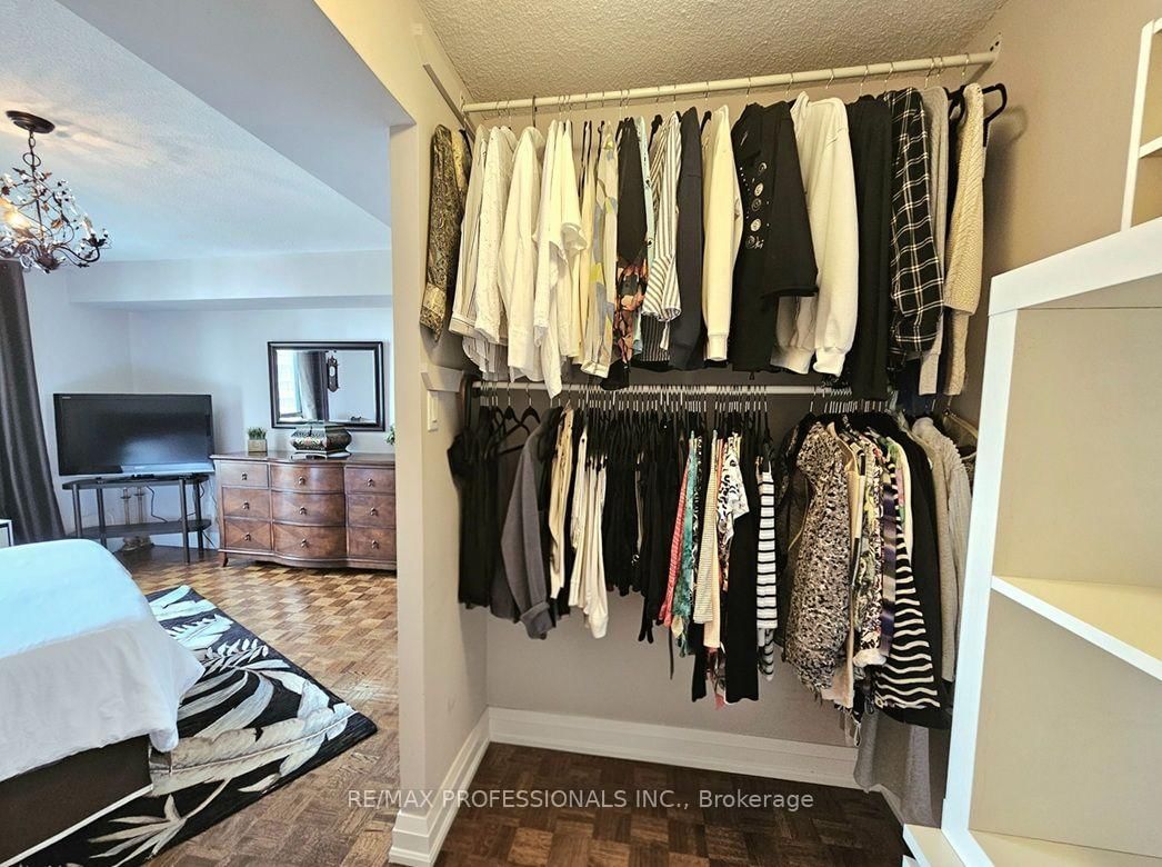 300 Mill Road • #E41 • Toronto, ON photo 20