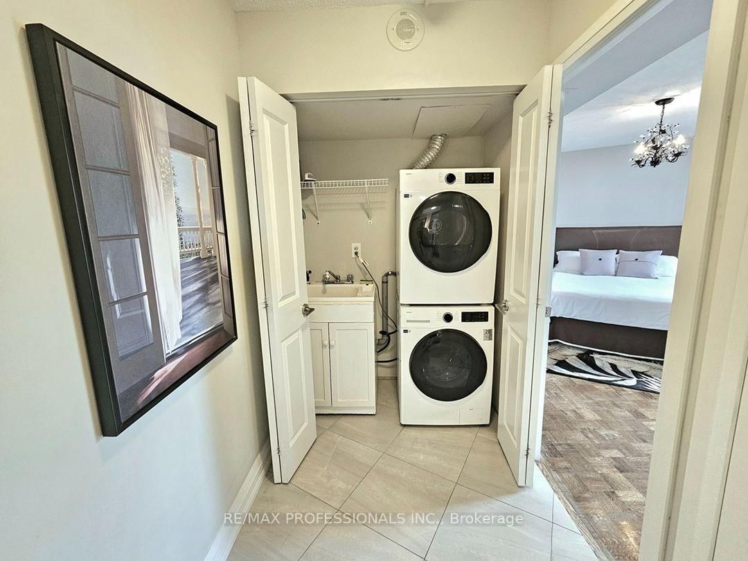 300 Mill Road • #E41 • Toronto, ON photo 24