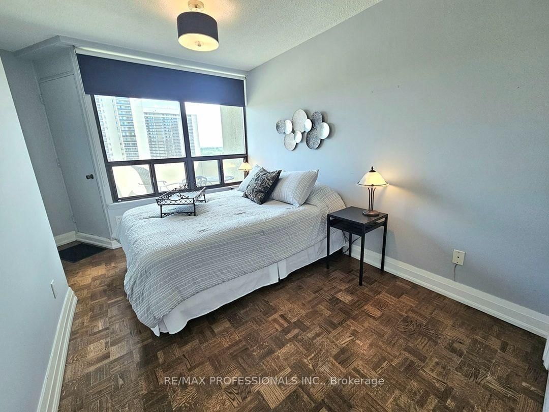 300 Mill Road • #E41 • Toronto, ON photo 25