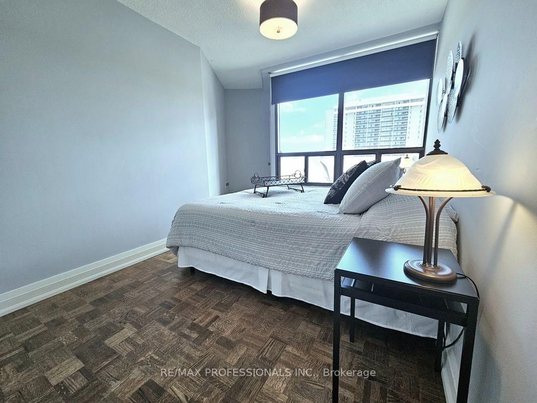300 Mill Road • #E41 • Toronto, ON photo 27