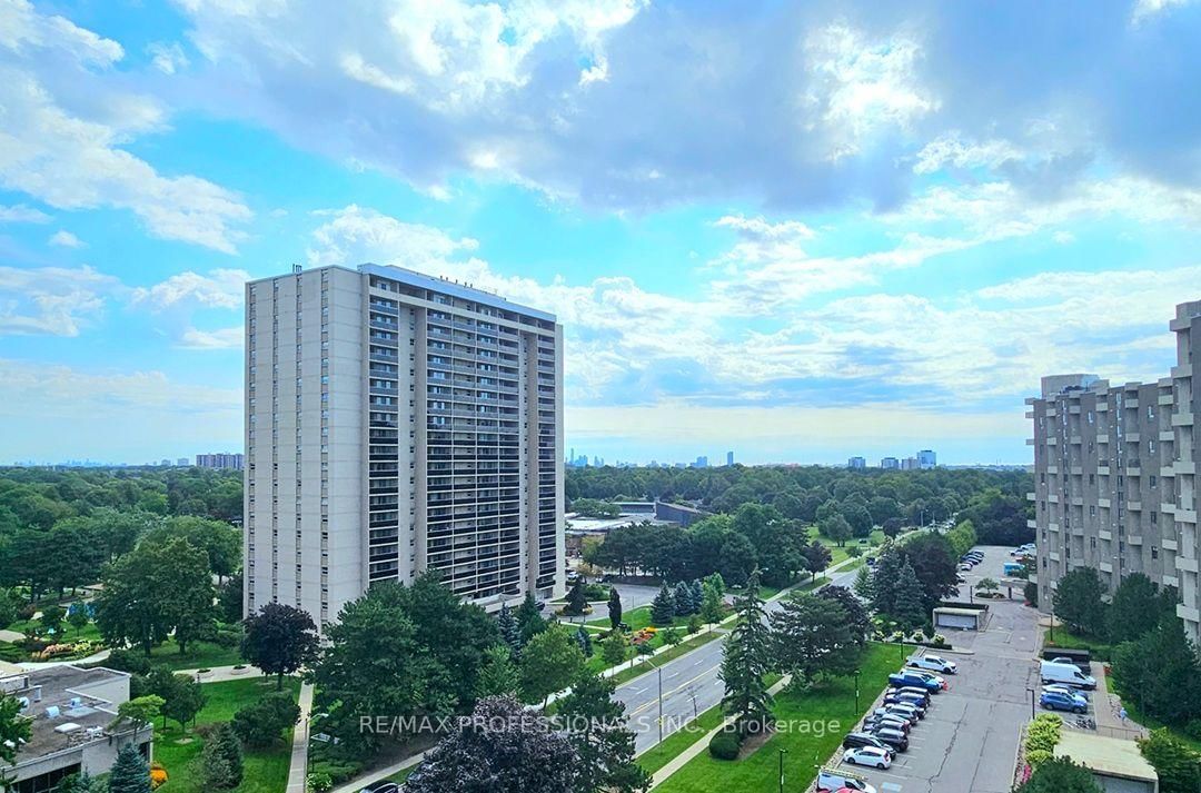 300 Mill Road • #E41 • Toronto, ON photo 29
