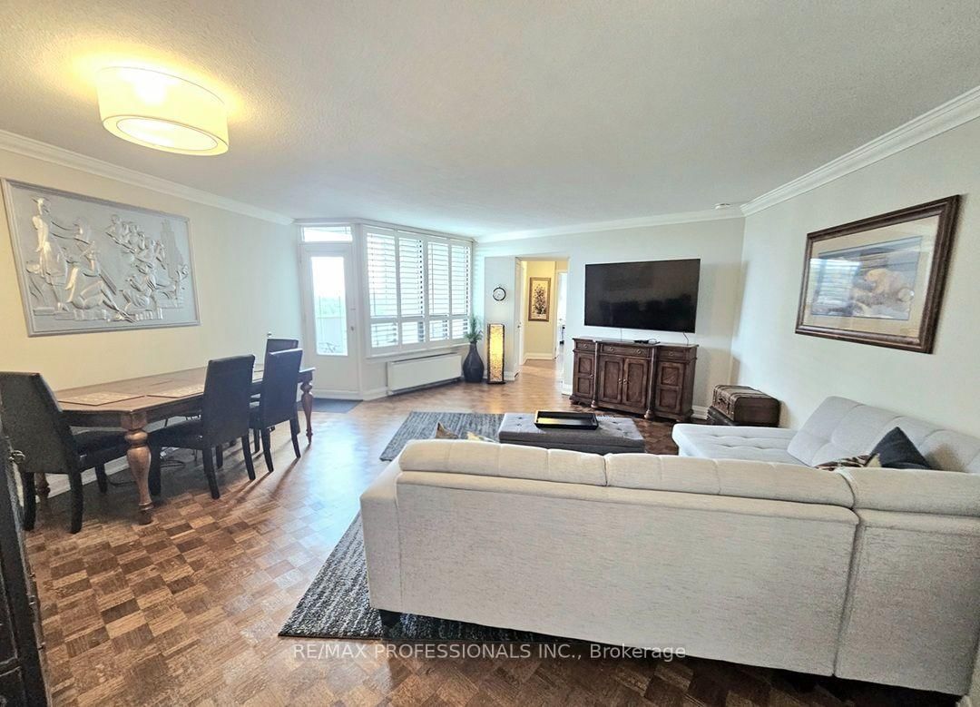 300 Mill Road • #E41 • Toronto, ON photo 5