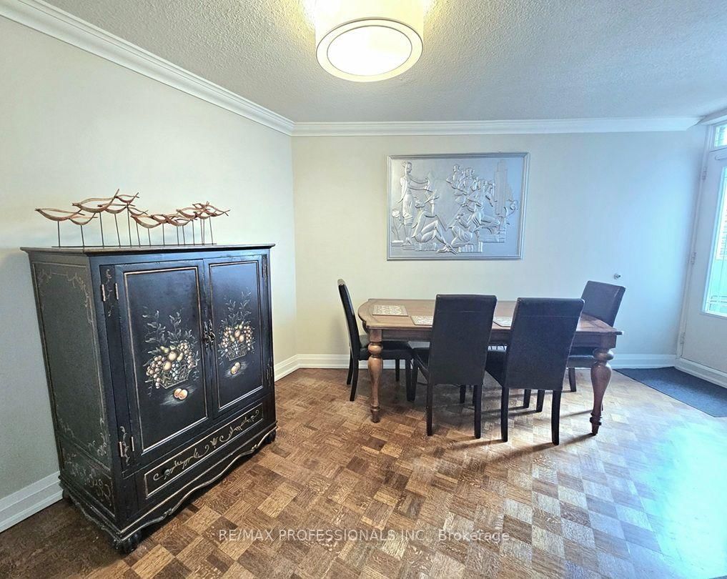300 Mill Road • #E41 • Toronto, ON photo 9