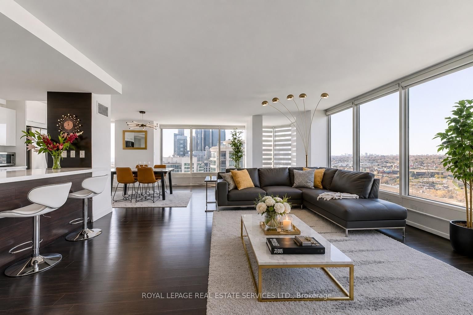 2045 Lake Shore Boulevard W • #1607 • Toronto, ON photo 4