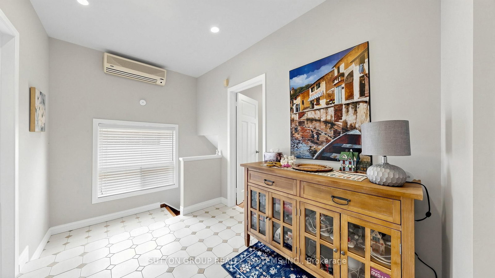 114 Rosemount Avenue • Toronto, ON photo 9