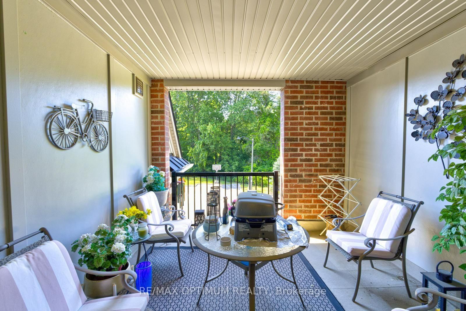 82 Oakmore Lane • Brampton, ON photo 16