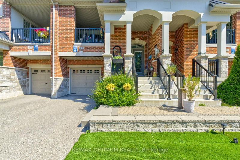 82 Oakmore Lane