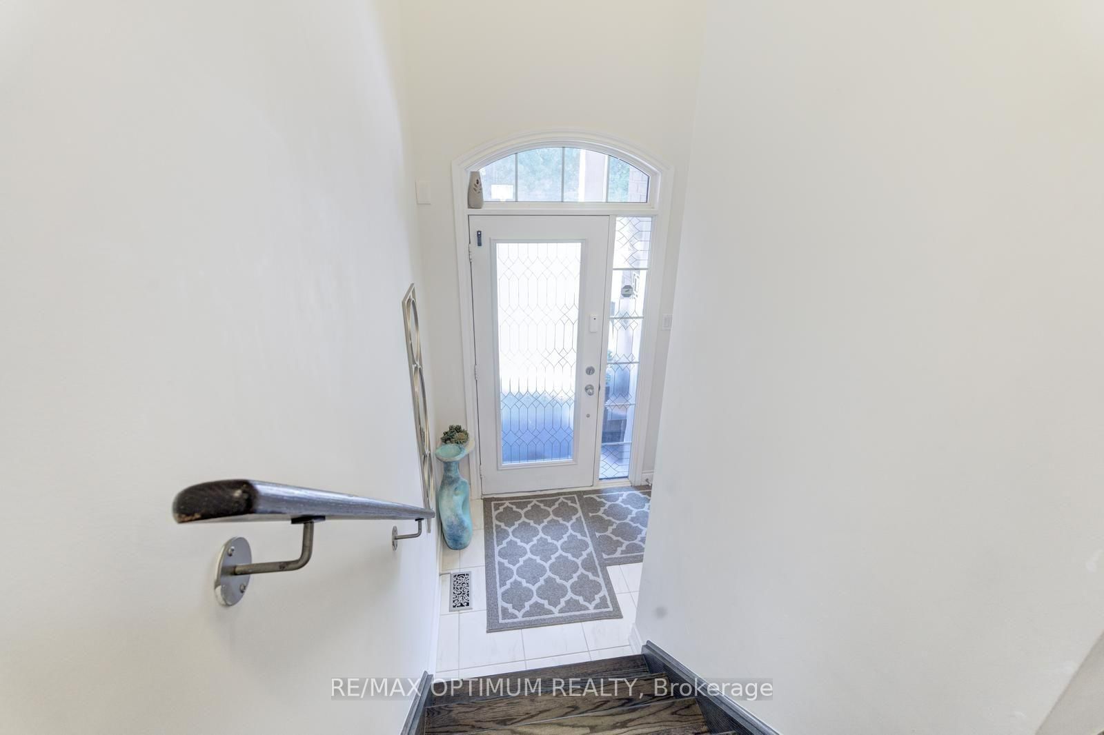 82 Oakmore Lane • Brampton, ON photo 5