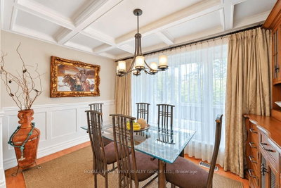 1422 Rebecca Oakville,ON L6L 1Z5 — Photo 22
