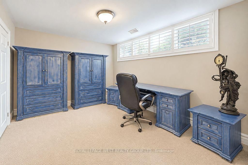 1422 Rebecca Street • Oakville, ON photo 33