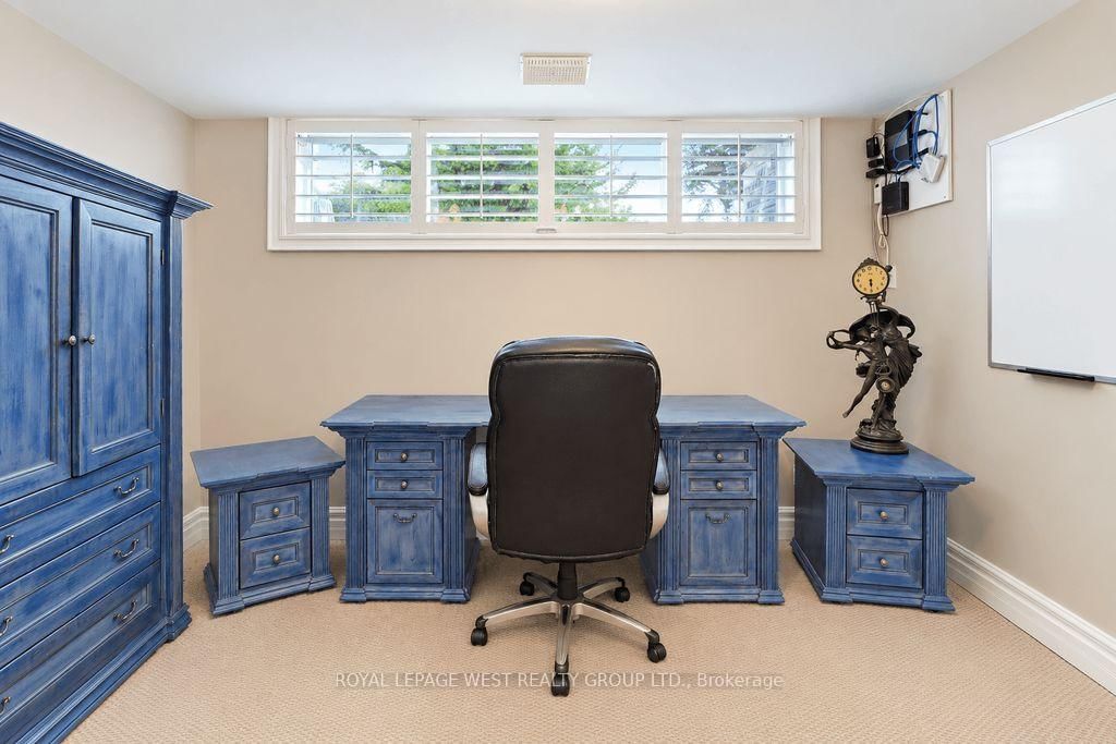 1422 Rebecca Street • Oakville, ON photo 34