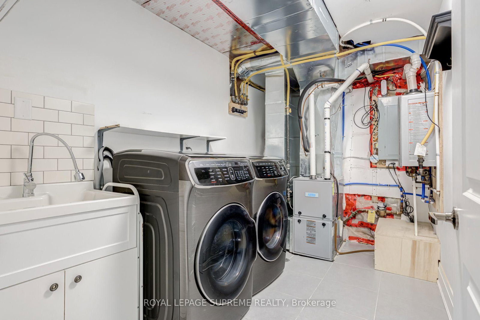46B Strathnairn Avenue • Toronto, ON photo 32