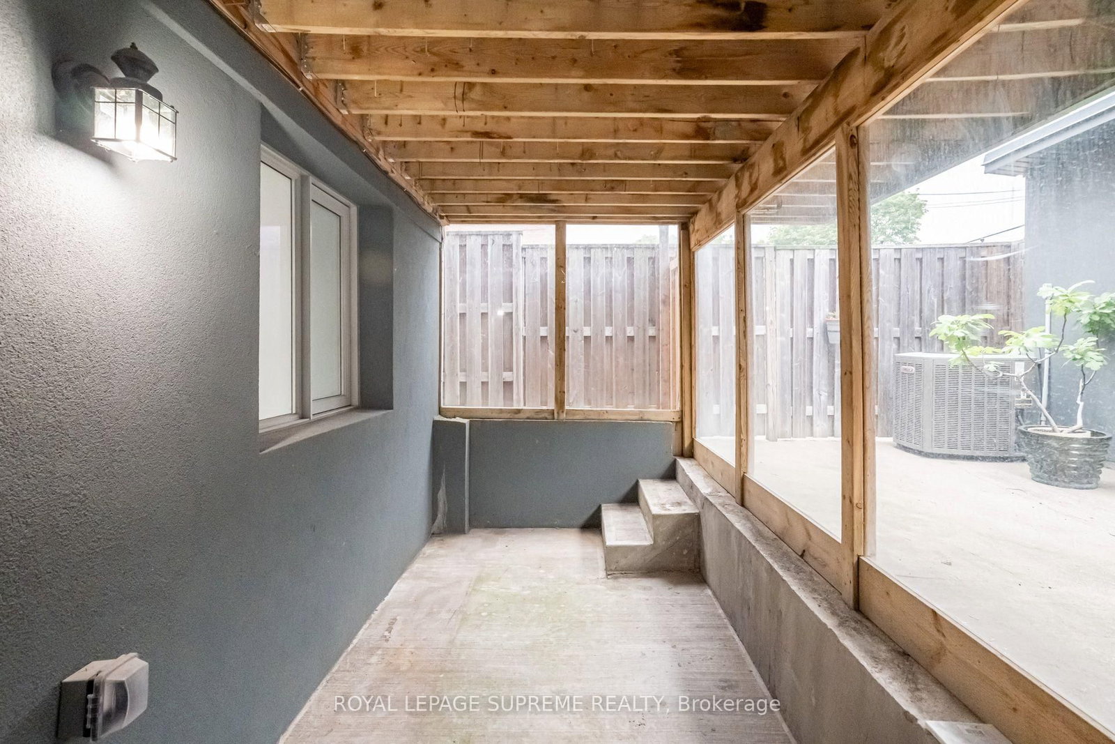 46B Strathnairn Avenue • Toronto, ON photo 33