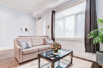 46B Strathnairn Avenue • Toronto, ON photo 7