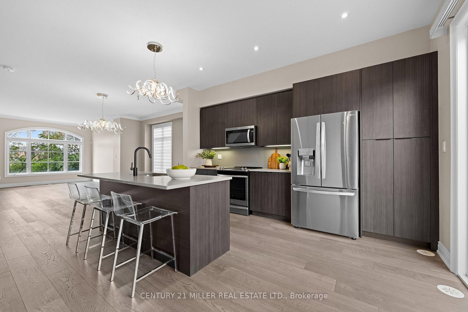 2193 Lillykin Street • Oakville, ON photo 12