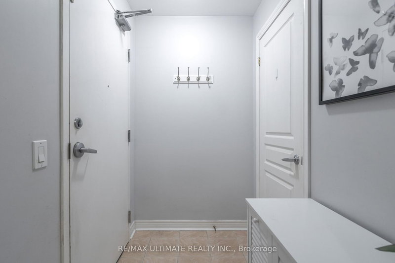 406 - 1415 Lawrence Avenue W