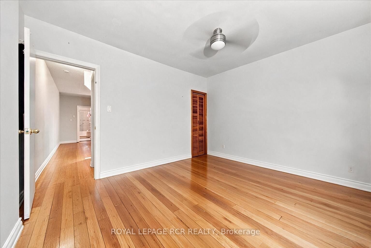 966 Shaw Street • Toronto, ON photo 12