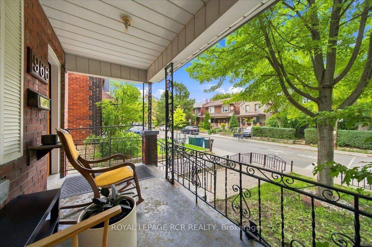 966 Shaw Street • Toronto, ON photo 32