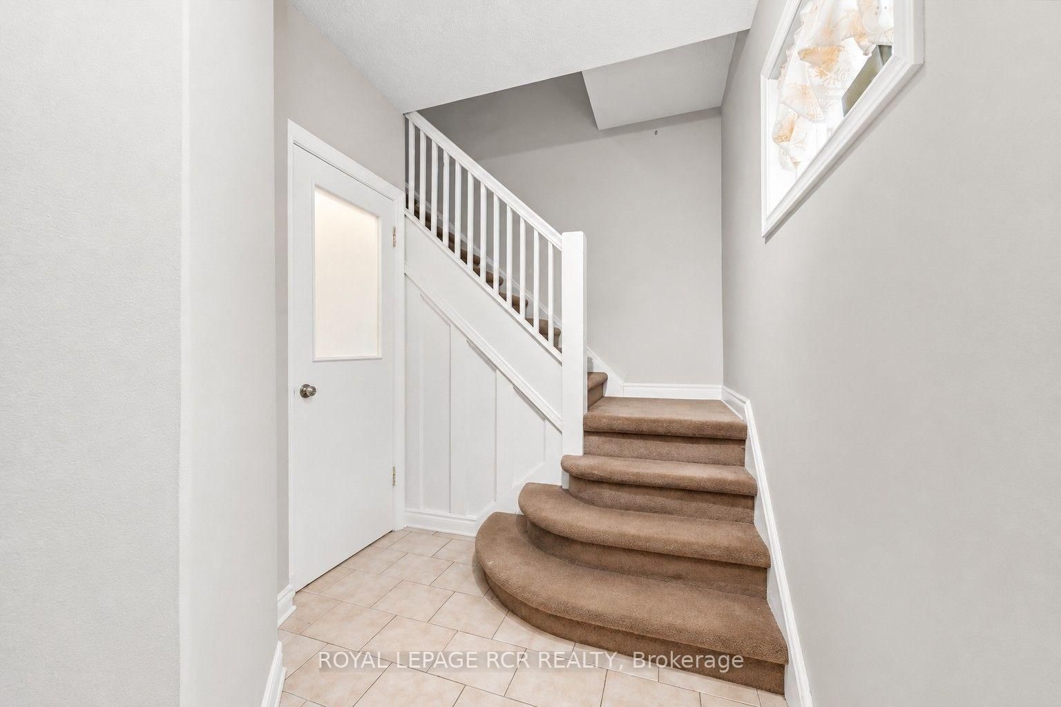 966 Shaw Street • Toronto, ON photo 4