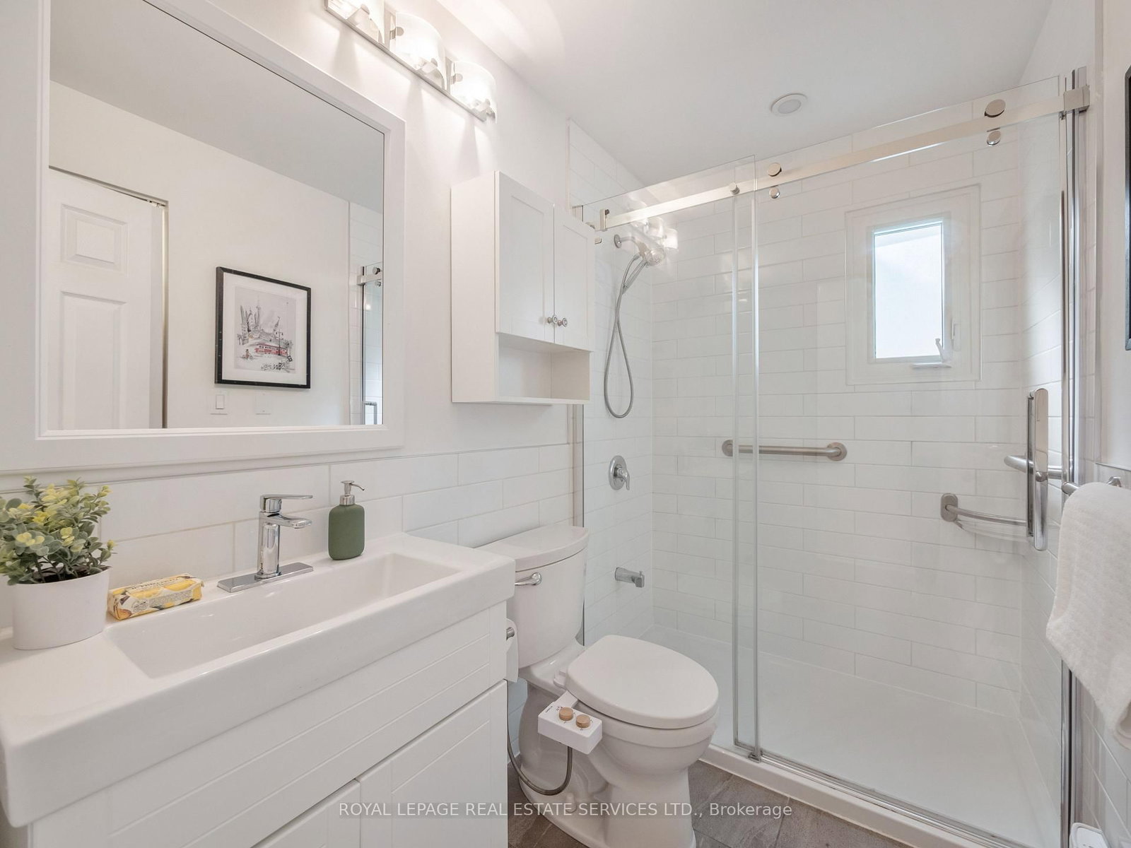 346 Indian Road Crescent • Toronto, ON photo 18