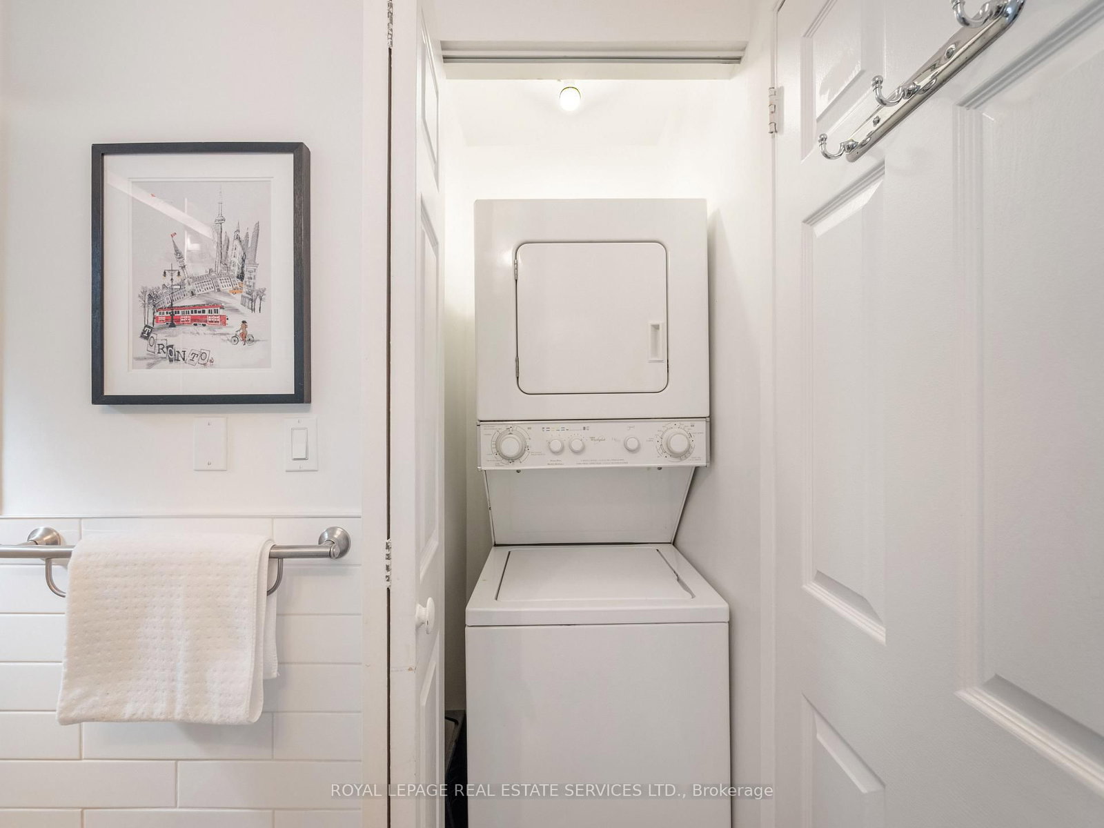 346 Indian Road Crescent • Toronto, ON photo 19