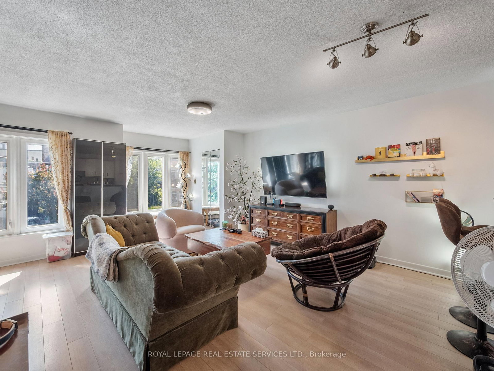 346 Indian Road Crescent • Toronto, ON photo 24