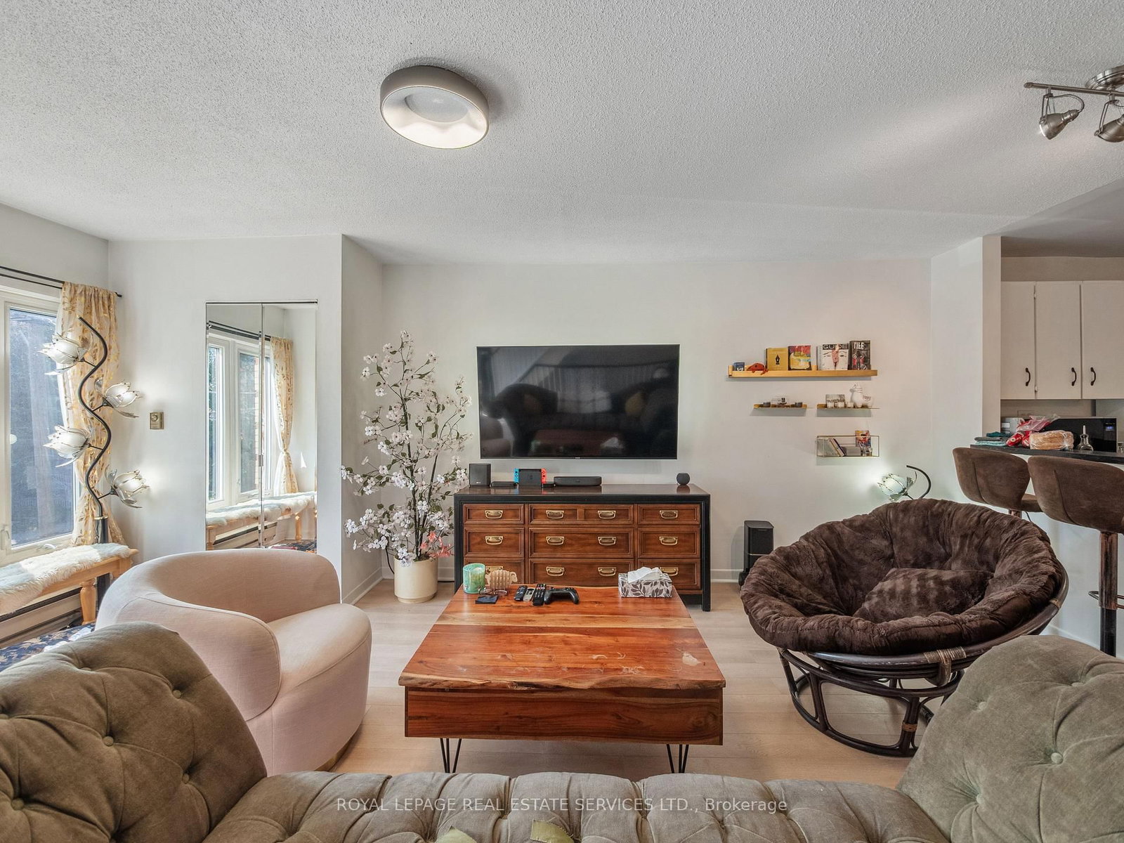 346 Indian Road Crescent • Toronto, ON photo 25