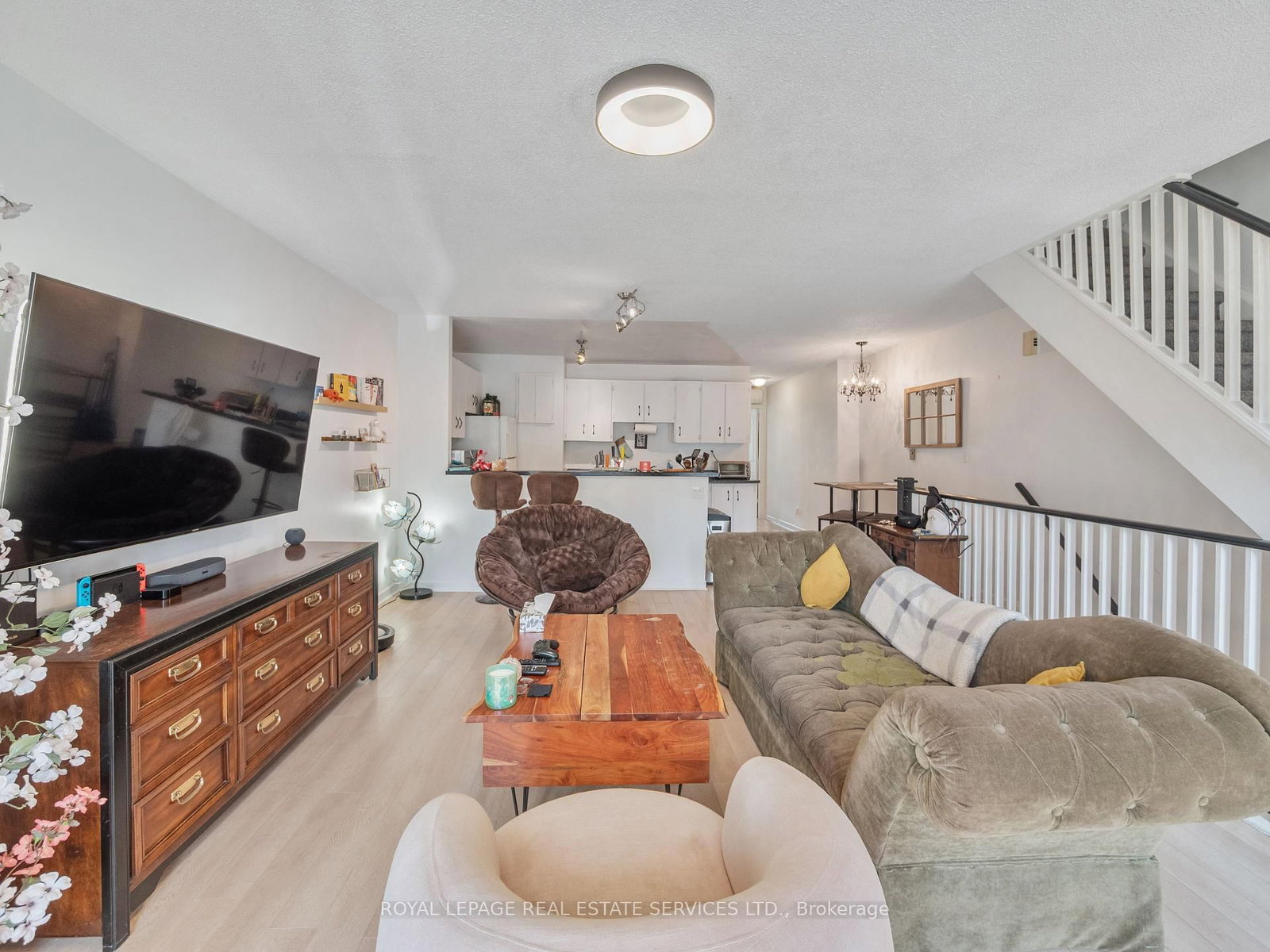 346 Indian Road Crescent • Toronto, ON photo 29