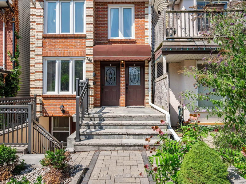 346 Indian Road Crescent