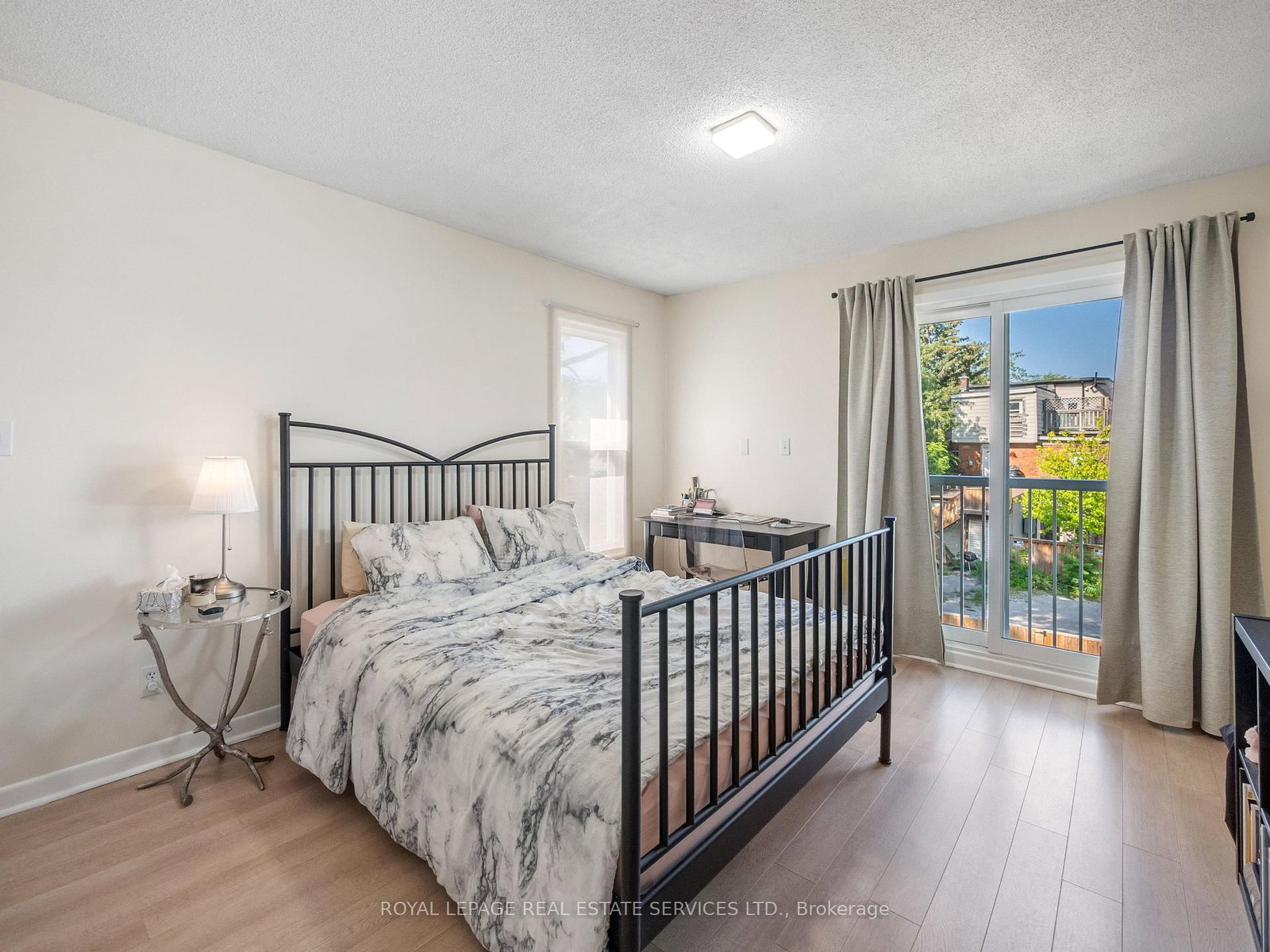 346 Indian Road Crescent • Toronto, ON photo 31