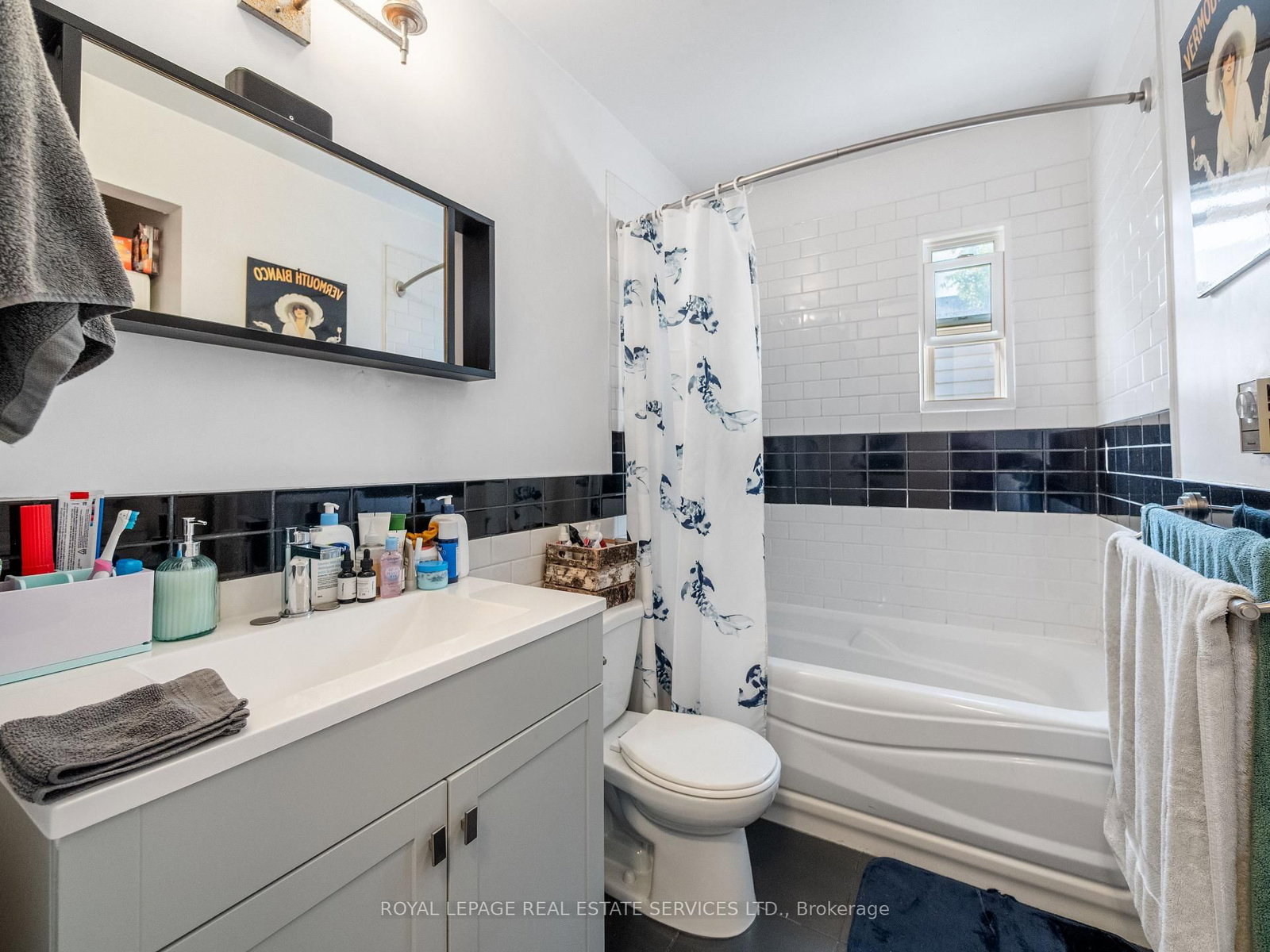346 Indian Road Crescent • Toronto, ON photo 33