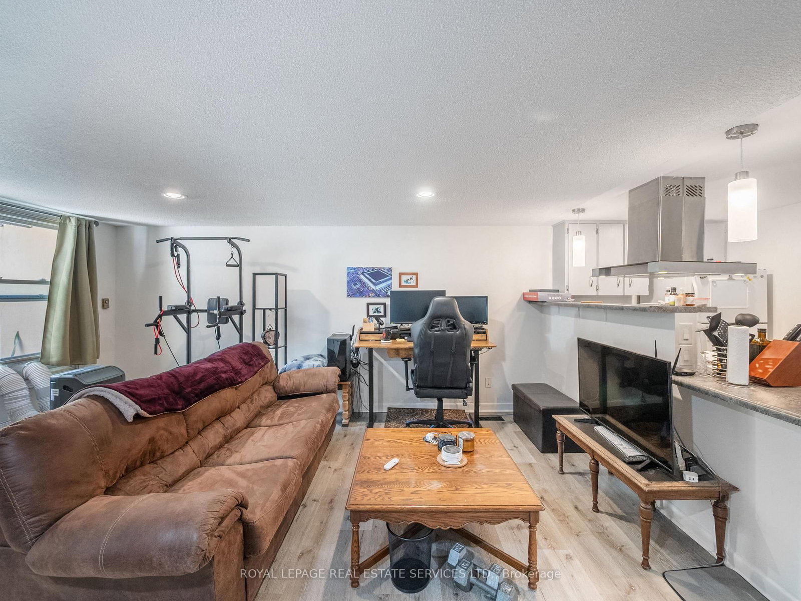 346 Indian Road Crescent • Toronto, ON photo 40