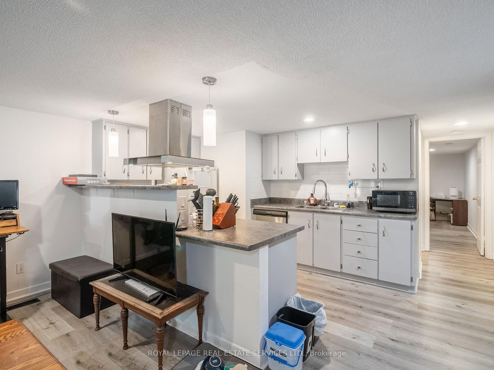 346 Indian Road Crescent • Toronto, ON photo 42