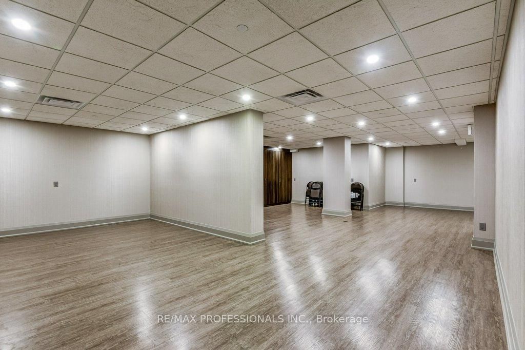 260 Scarlett Road • #207 • Toronto, ON photo 32