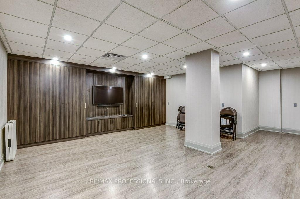 260 Scarlett Road • #207 • Toronto, ON photo 33