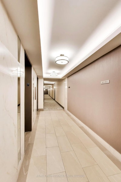 260 Scarlett Road • #207 • Toronto, ON photo 6