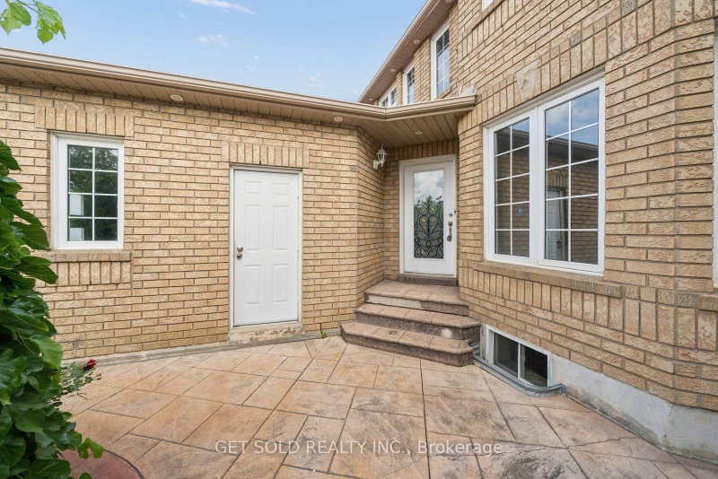57 Oaklea Boulevard