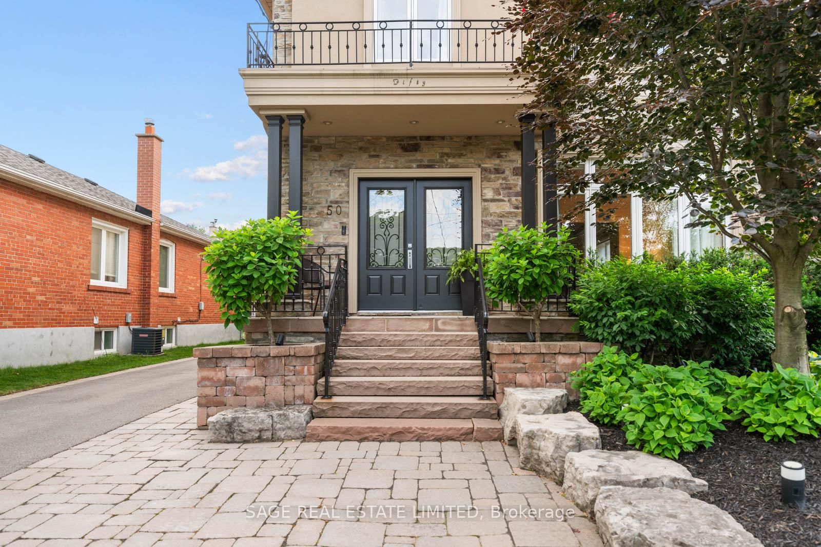 50 Northampton Drive • Toronto, ON photo 4