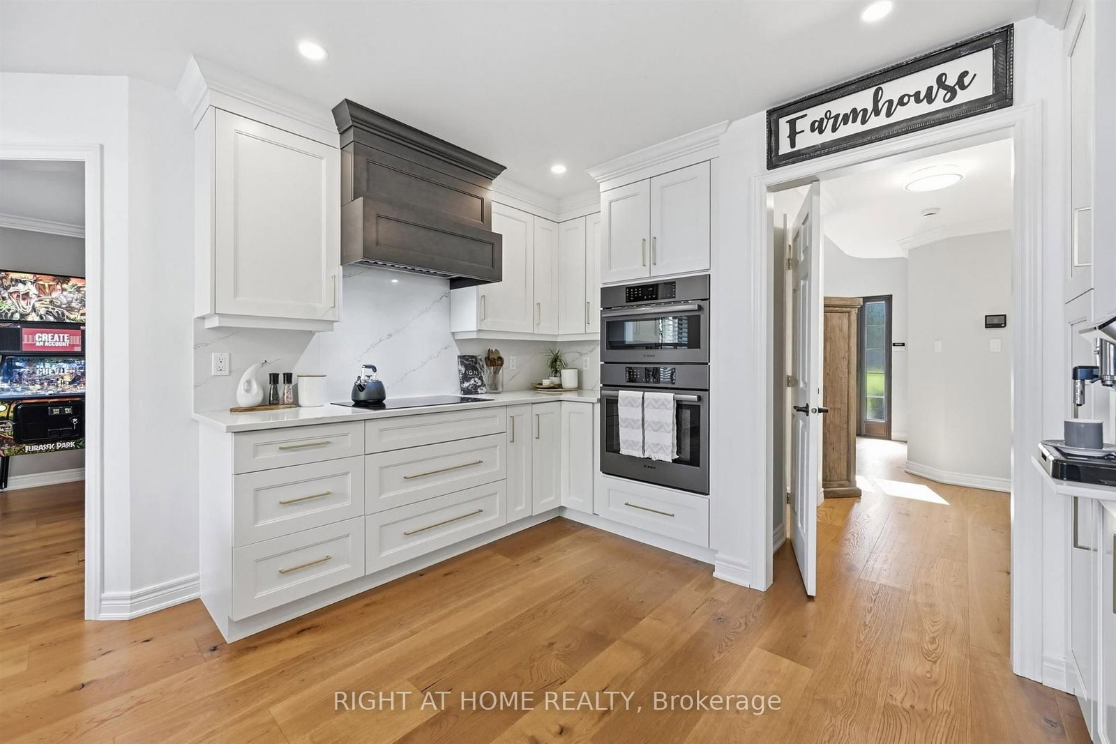 509 Larkspur Lane • Burlington, ON photo 12
