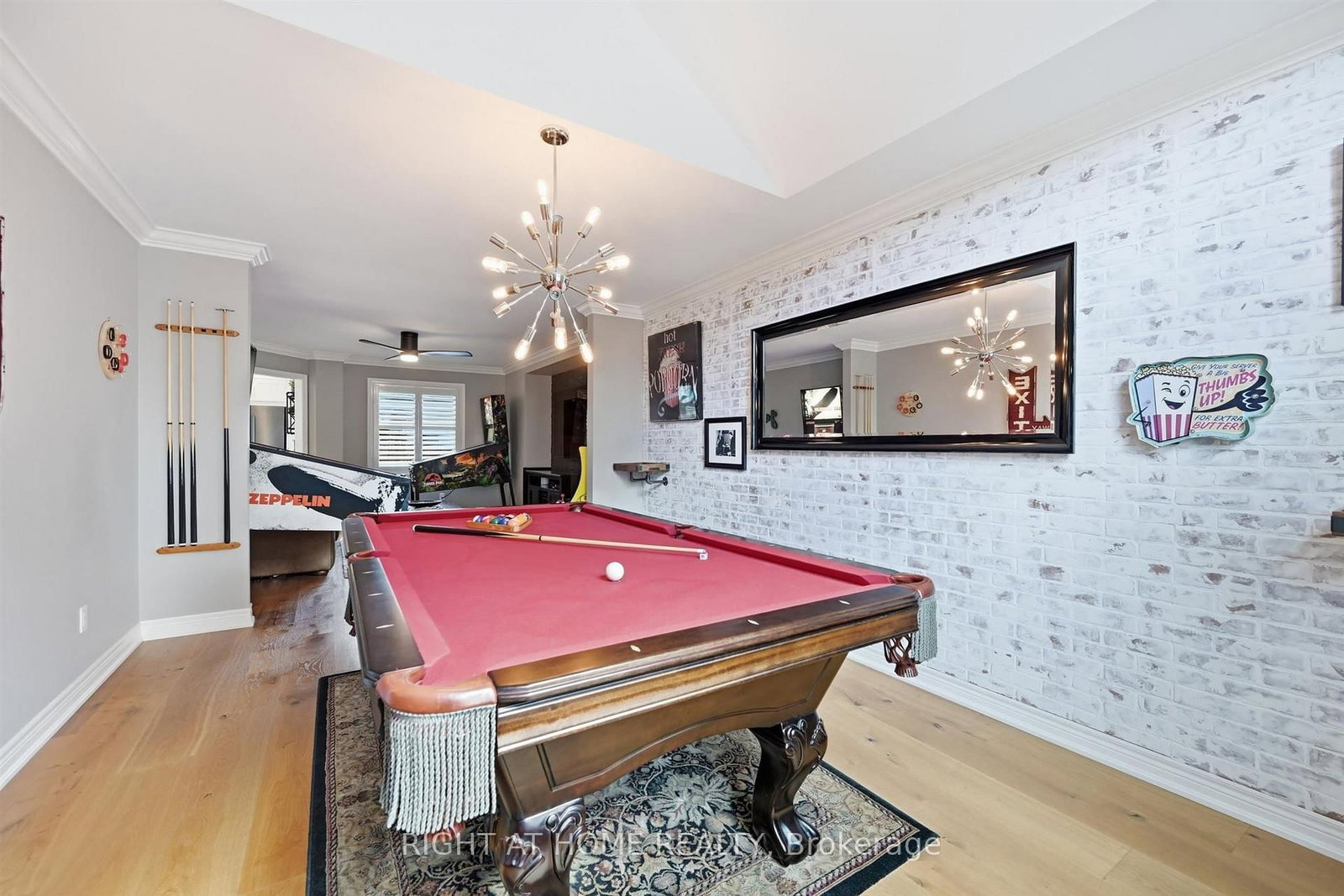 509 Larkspur Lane • Burlington, ON photo 19