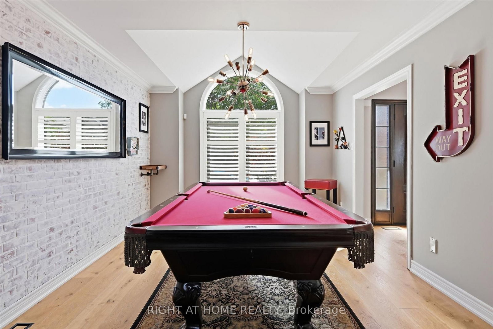 509 Larkspur Lane • Burlington, ON photo 21
