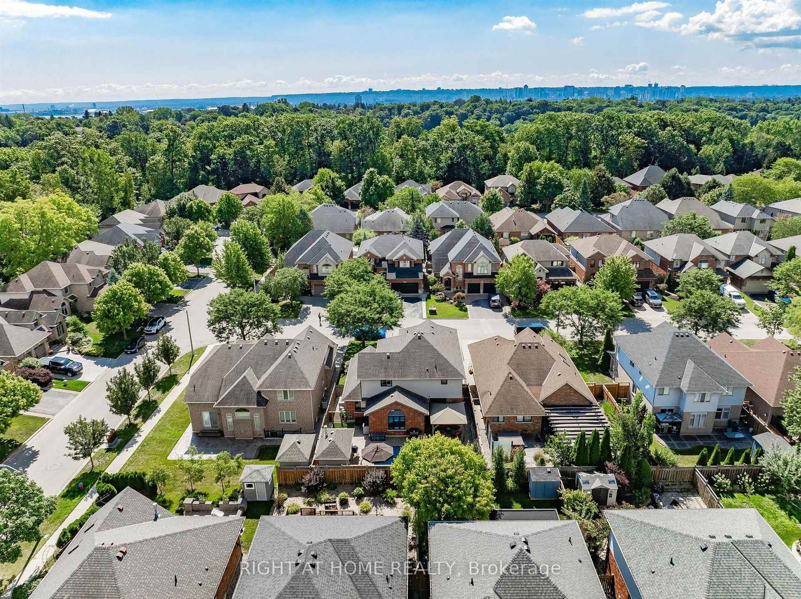 509 Larkspur Lane • Burlington, ON photo 46