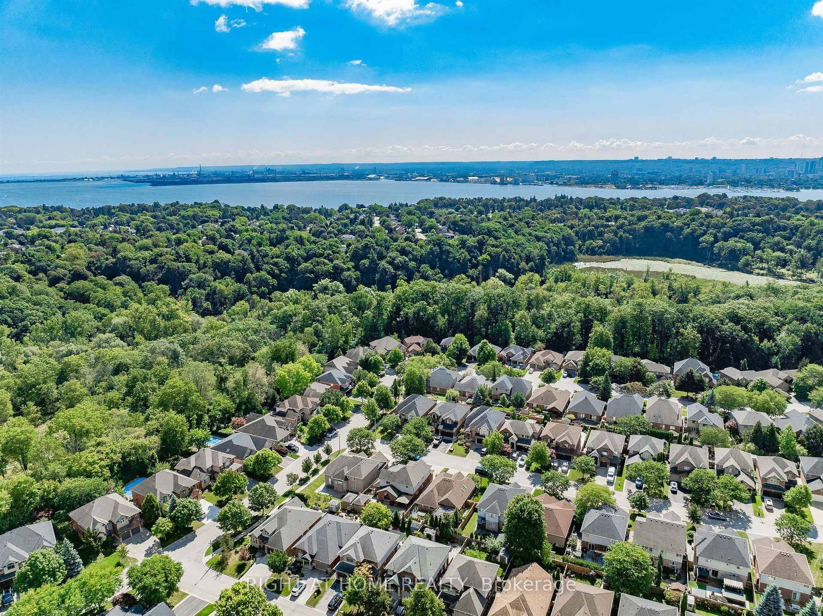 509 Larkspur Lane • Burlington, ON photo 48