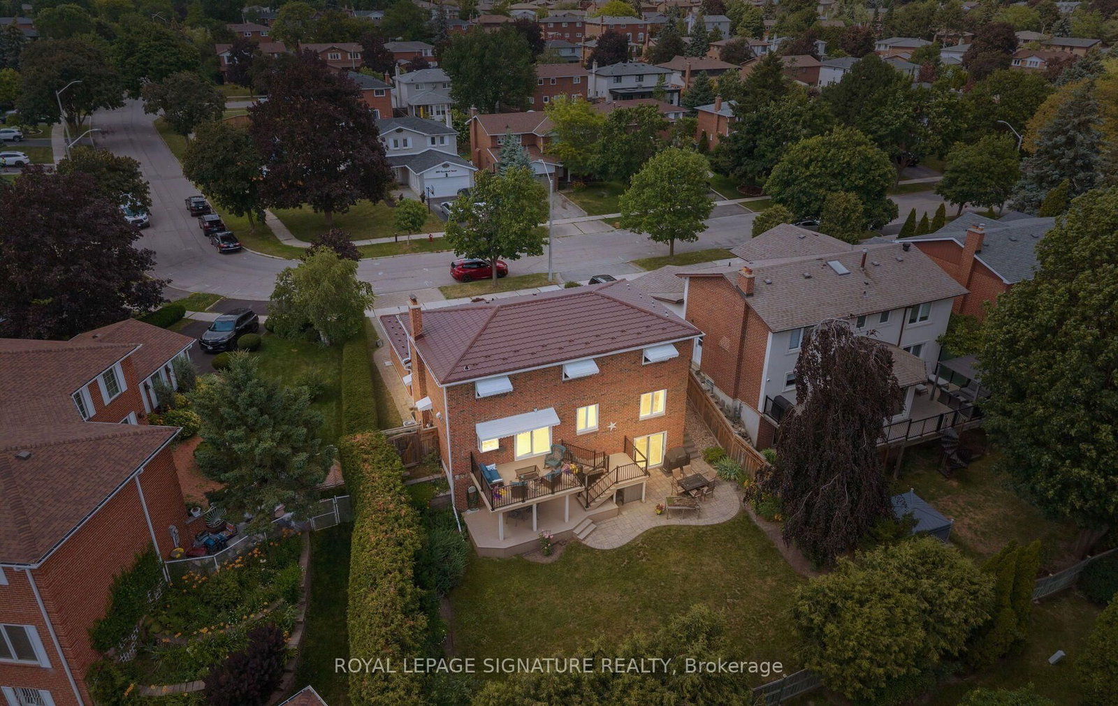 1892 Beechknoll Avenue • Mississauga, ON photo 34