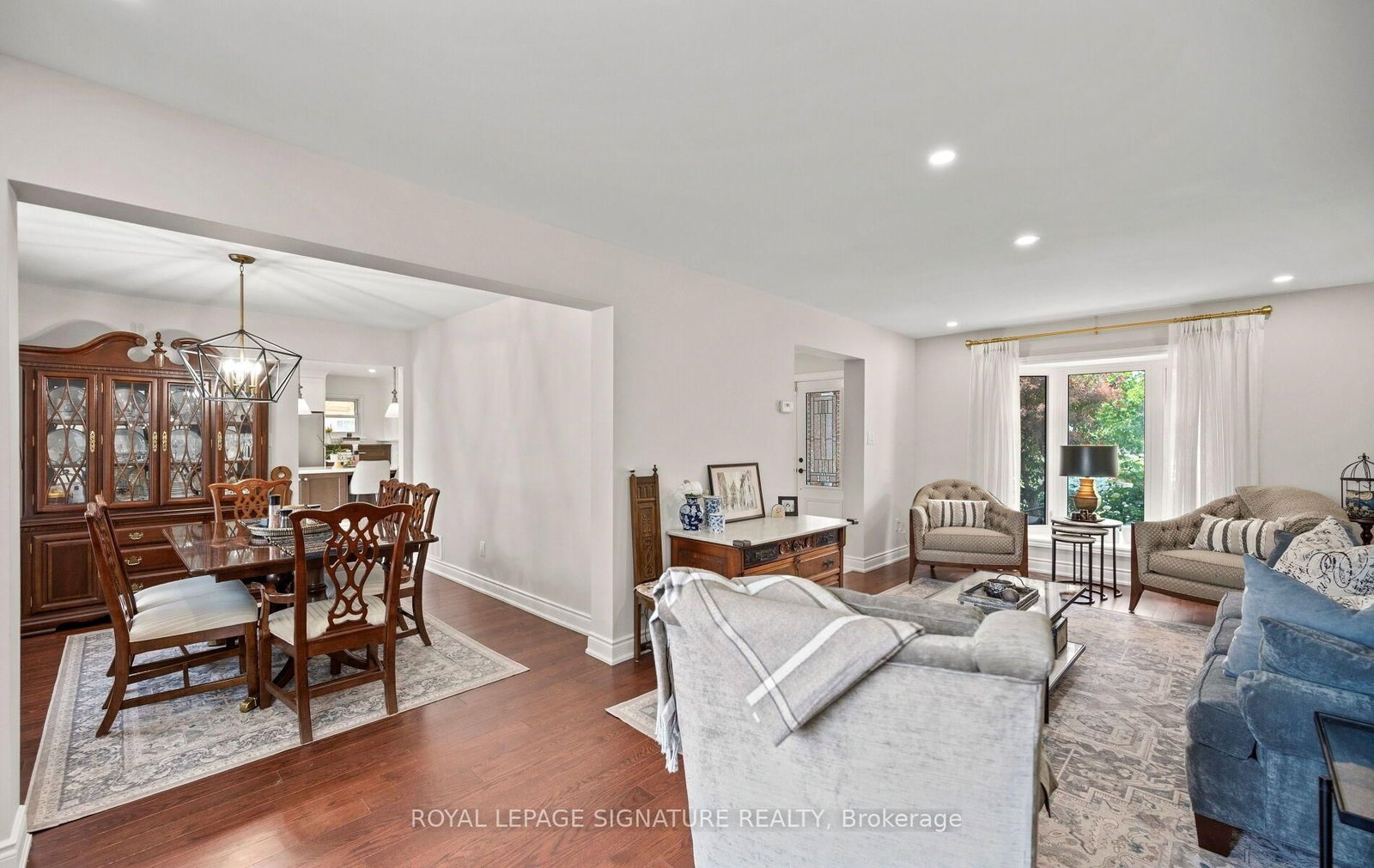 1892 Beechknoll Avenue • Mississauga, ON photo 8