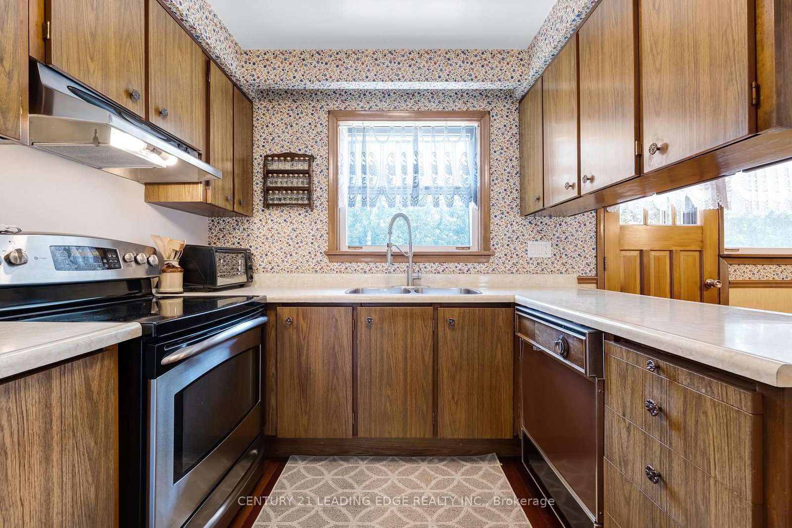 47 Shendale Drive • Toronto, ON photo 14