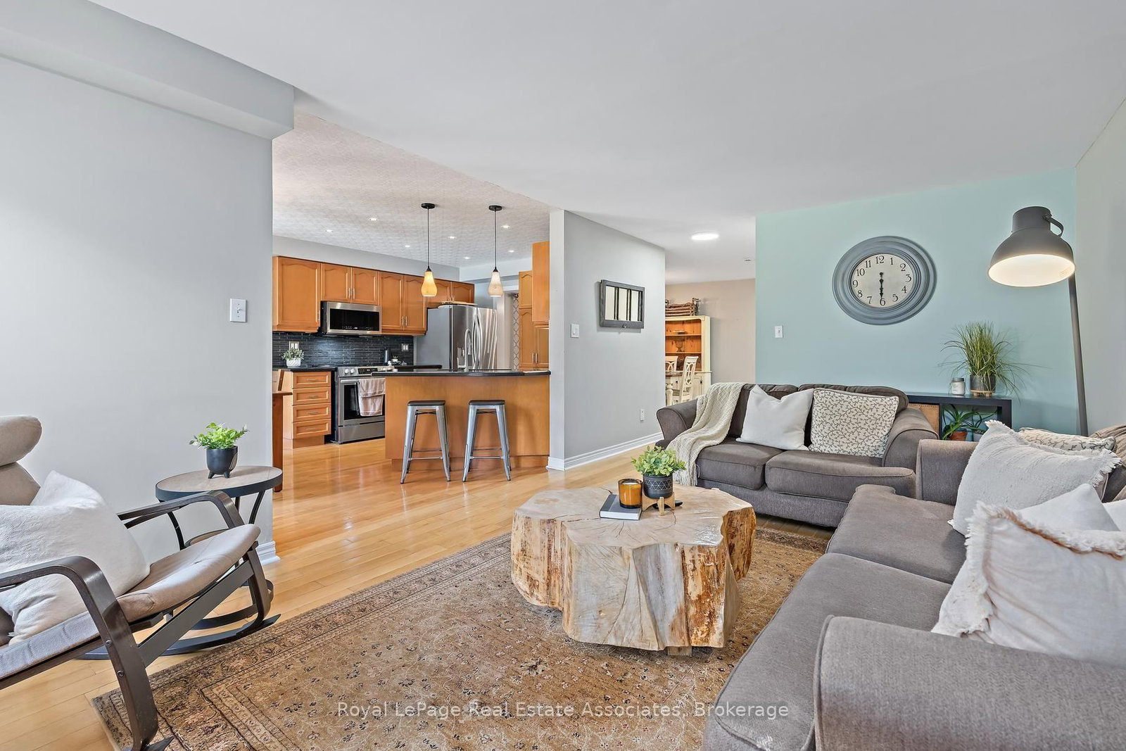 1069 Knotty Pine Mississauga,ON L5W 1J6 — Photo 10