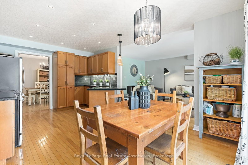 1069 Knotty Pine Mississauga,ON L5W 1J6 — Photo 15