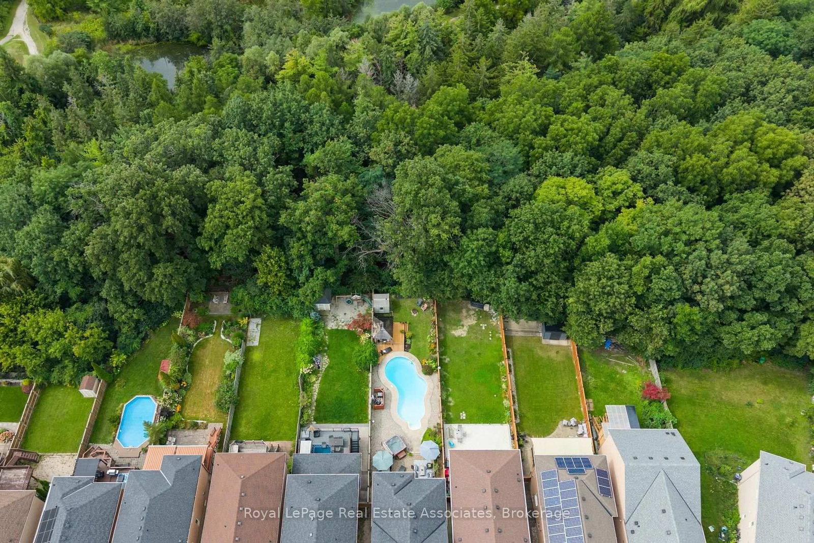 1069 Knotty Pine Mississauga,ON L5W 1J6 — Photo 34